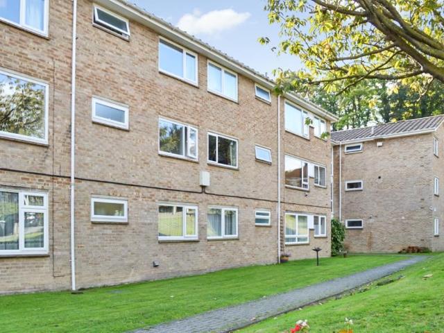 Apartment for rent in Stuppington, Canterbury