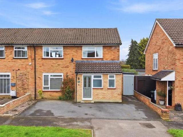 House for sale in Batchworth, Hertfordshire
