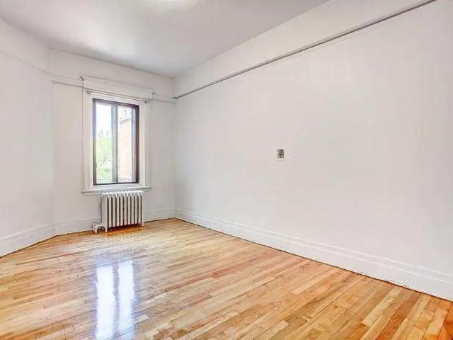 House for rent in Milton-Parc, Montréal