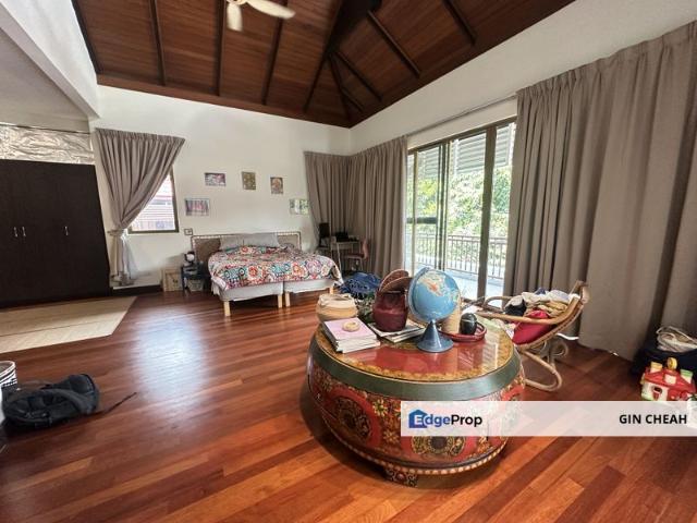 House for sale in Country Heights Damansara, Kuala Lumpur