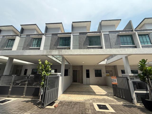 Terraced House for sale in Wellesley, Penang