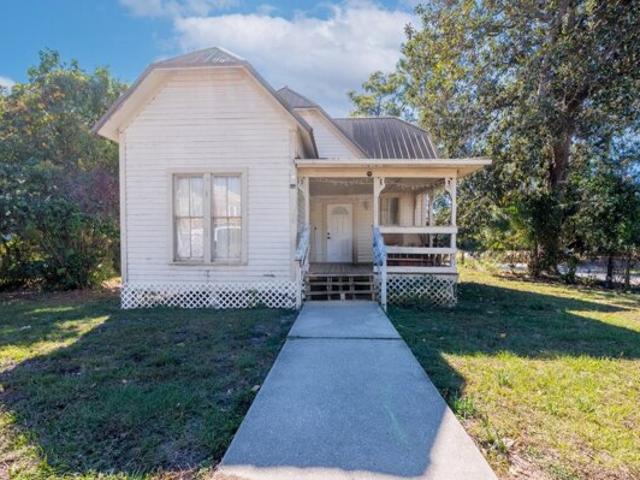 House for sale in Suwannee, Florida