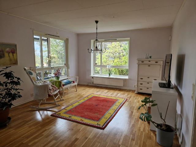 Hus hyra i Vårby, Stockholm