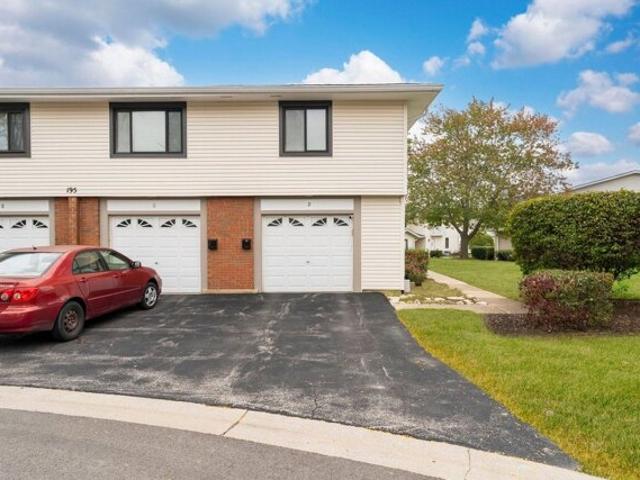 Condo for sale in Bloomingdale, Illinois