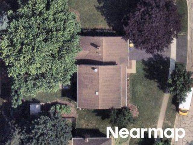House for sale in Mchenry, Illinois