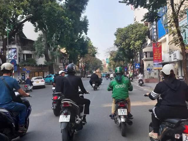 Nhà mặt phố bán tại Hoàn Kiếm, Hà Nội
