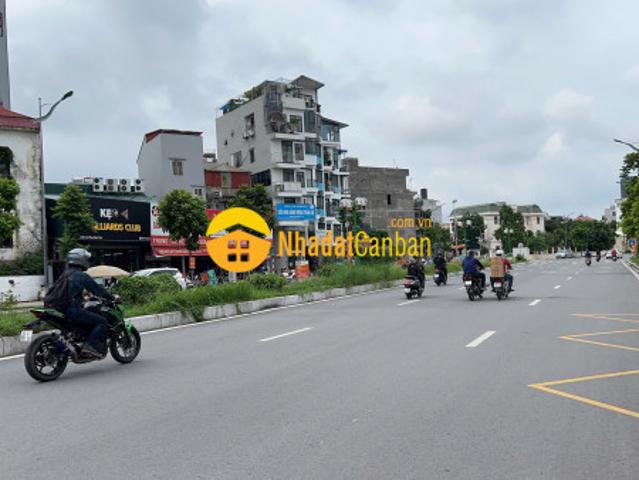 Nhà mặt phố bán