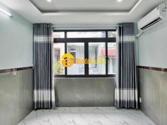 Nhà mặt phố bán