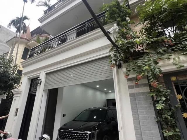 Nhà mặt phố bán tại Hoàn Kiếm, Hà Nội