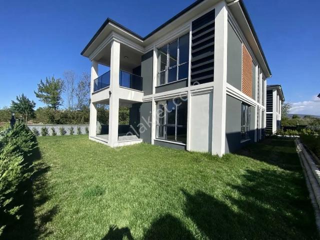 Kuyumcu Hacıali, Düzce Merkez içerisinde satılık Villa