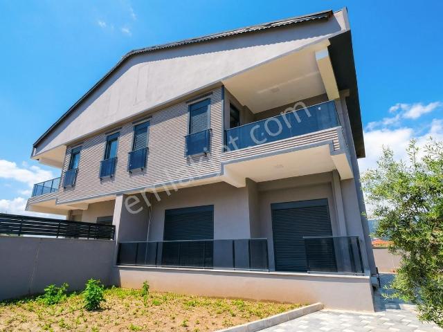 Döşemealti, Antalya içerisinde satılık Villa