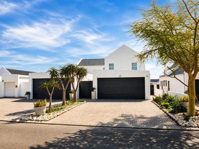 House for sale in West Coast, Dwarskersbos