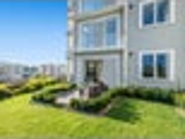 Apartment for sale in Whangaparaoa