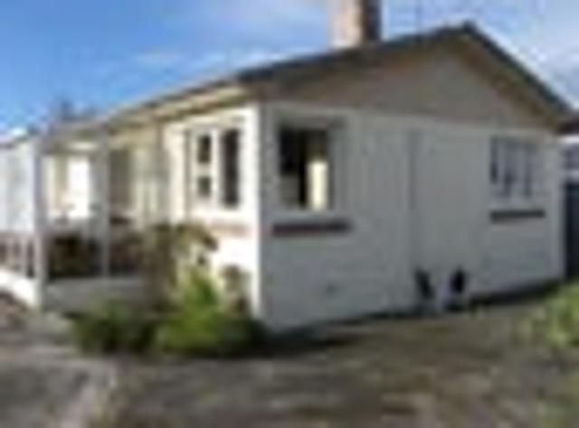 House for sale in Winton