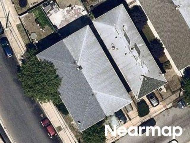 House for sale in Queens, Arverne