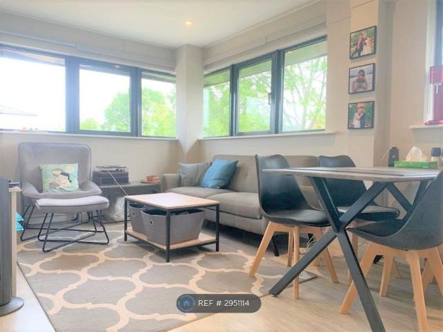 Apartment for rent in Batchworth