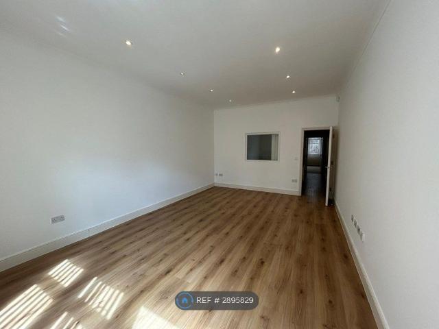 Apartment for rent in Batchworth