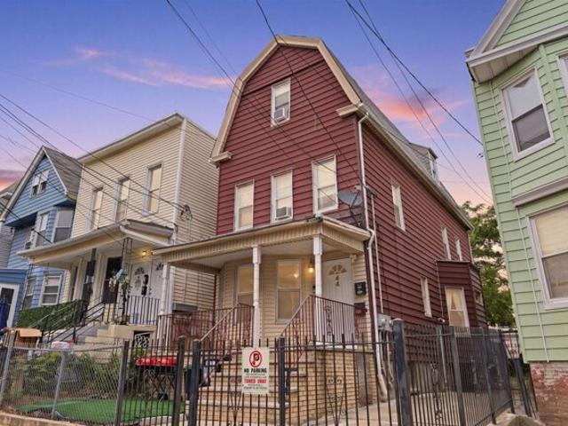 House for sale in Hudson, New Jersey