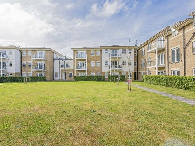 Apartment for rent in Spelthorne, Surrey