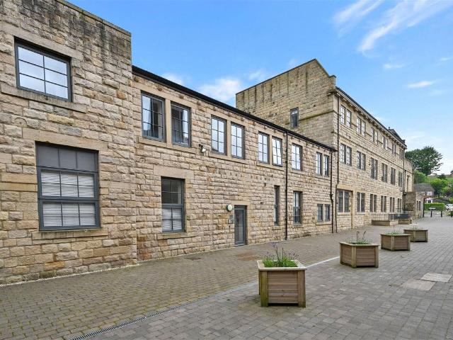 House for rent in Henshaw, Yeadon