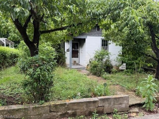 House for sale in Eden