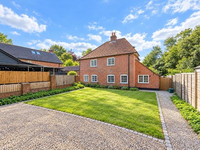 House for rent in Northwood, Greater London