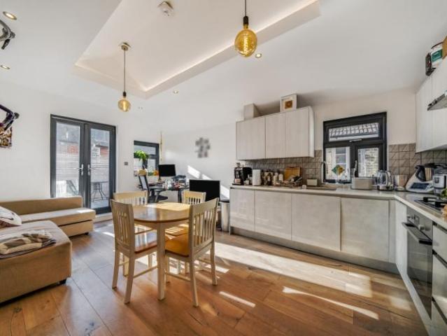 Apartment for rent in London Borough of Wandsworth, Greater London
