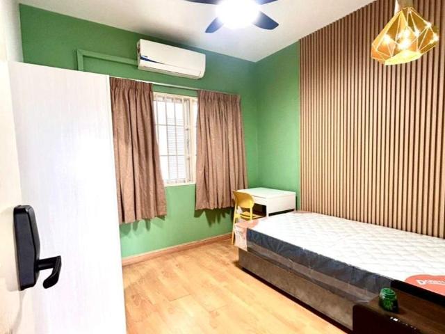 Room for rent in Country Heights Damansara, Kuala Lumpur