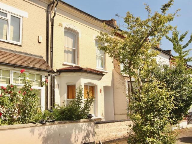 Apartment for rent in West Hackney, Greater London