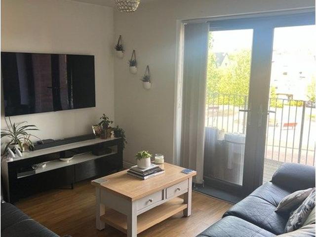 Room for rent in Cowley, Greater London