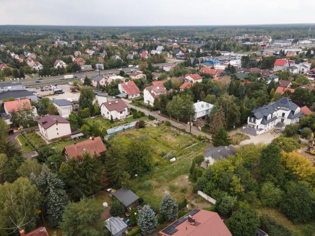 Grunt na sprzedaż w Łomianki, Mazowieckie