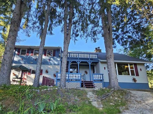 House for sale in Waupaca, Waupaca County