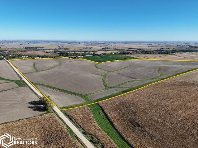 Farm for sale in Anamosa, Iowa