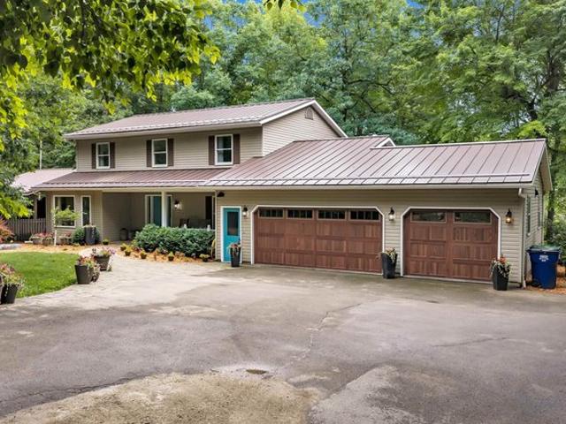 House for sale in Waupaca, Wisconsin