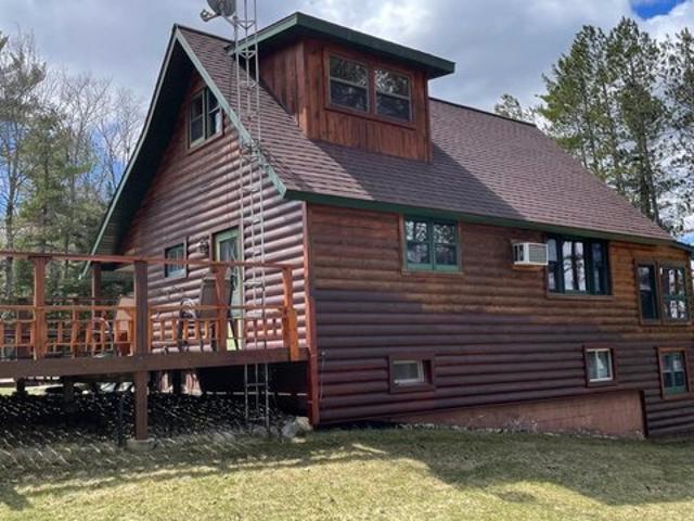 House for sale in Watersmeet, Michigan