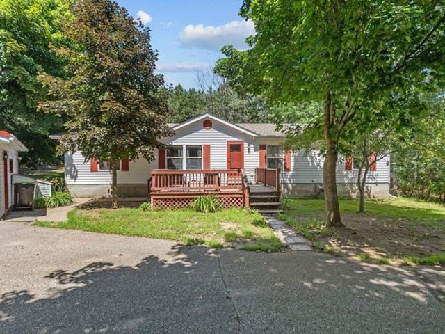 House for sale in Waupaca, Wisconsin