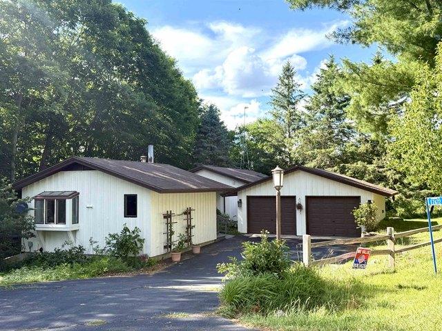 House for sale in La Valle, Wisconsin