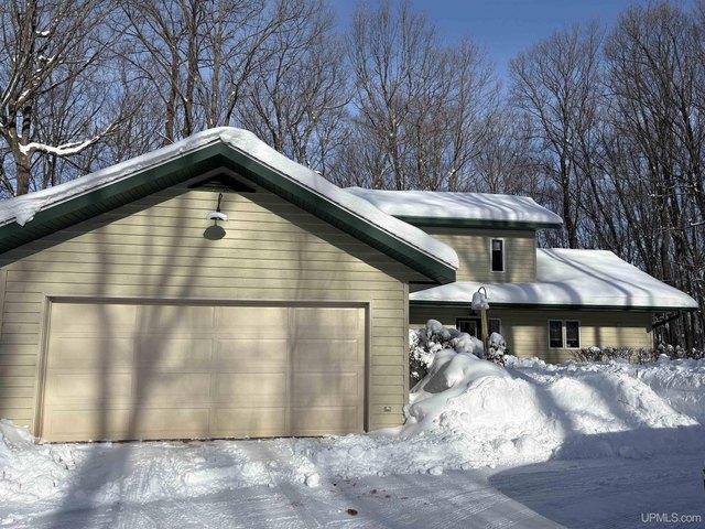 House for sale in Ironwood, Michigan