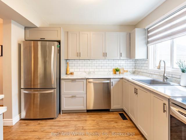 Condo for sale in Waterloo, Ontario