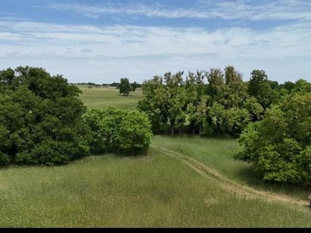 Land for sale in Guthrie, Logan County