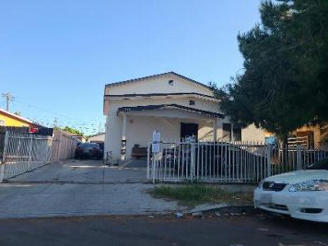 House for sale in Canoga Park, California