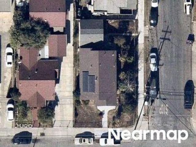 House for sale in Long Beach