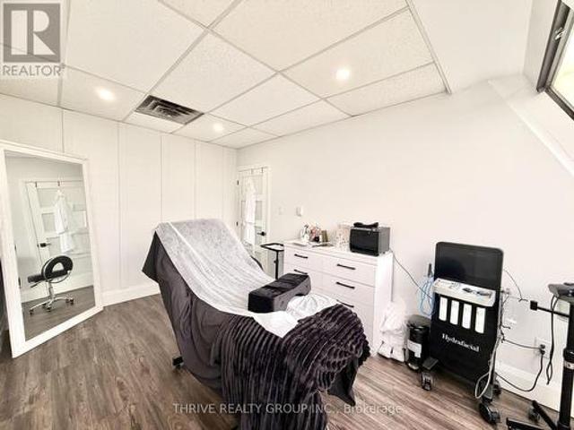 Commercial for rent in Arva, Ontario