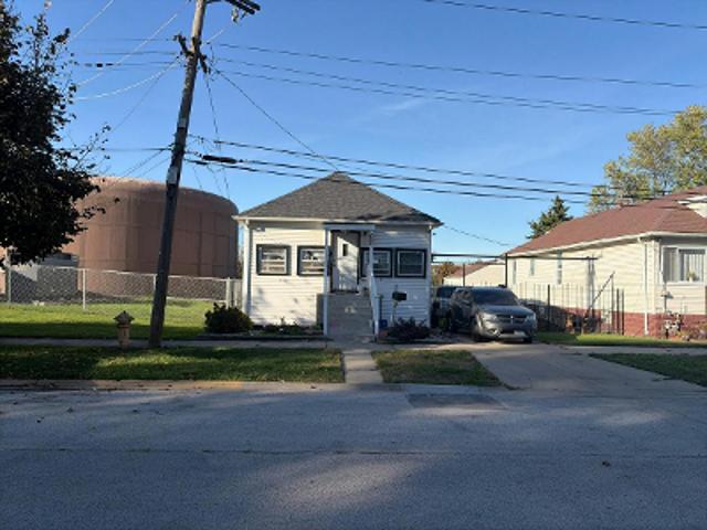 House for sale in Burnham, Cook County