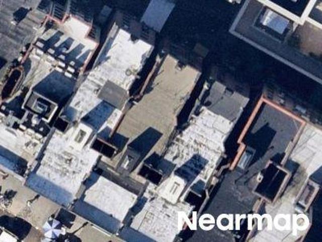 House for sale in The Bronx, Arverne