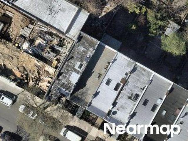Property for sale in The Bronx, Arverne