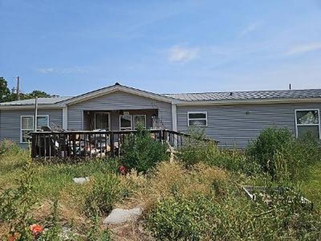 House for sale in Lone Wolf, Oklahoma