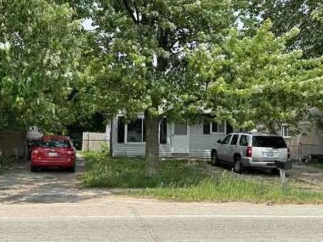 House for sale in Clinton Township