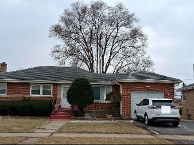 House for sale in South Holland, Illinois