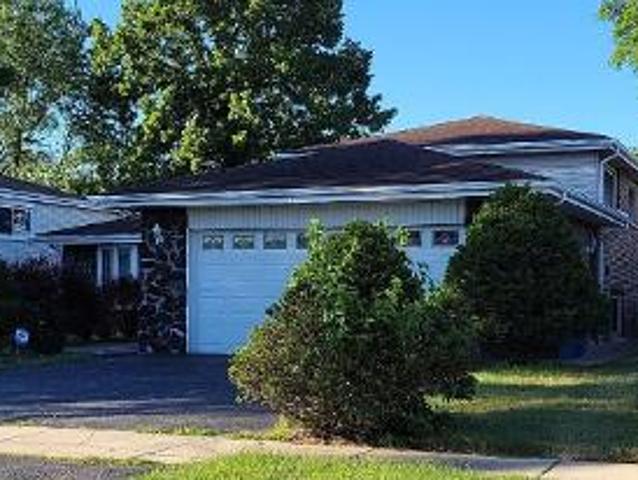 House for sale in South Holland, Illinois